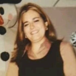 Meet your Posher, Raquel